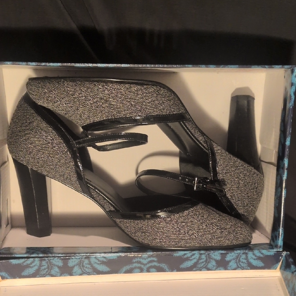 Impo Black and Gray Women's Heels
